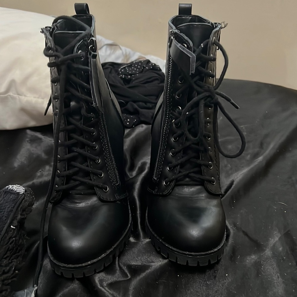 Womens Fashion Lace up Ankle Boot with Stacked Heel and Both Sides Zipper